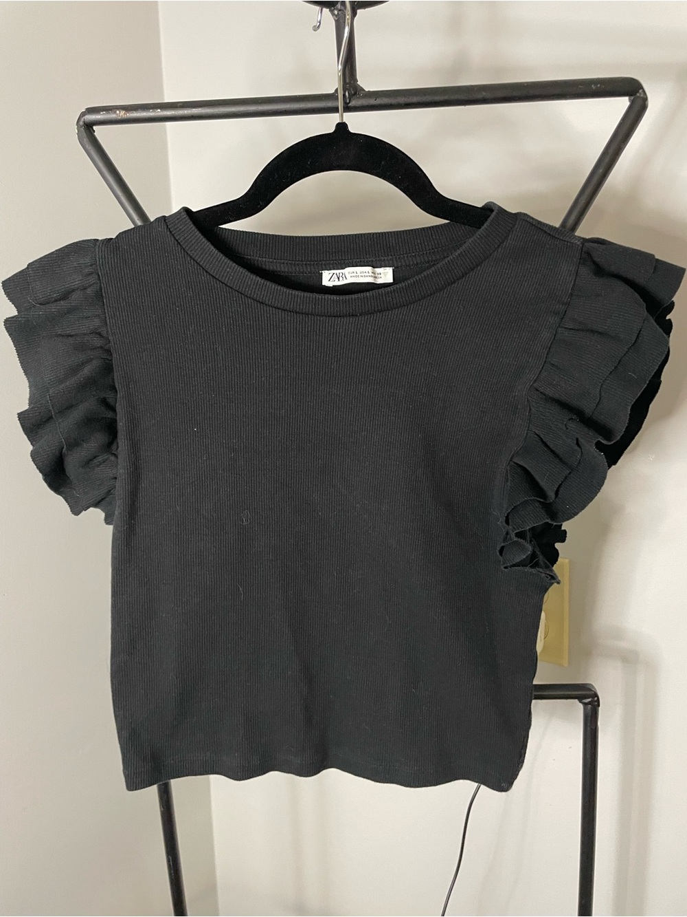 ZARA Black Ribbed Tee with Layered Ruffle Sleeves